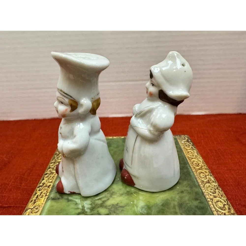 Vintage Dutch Boy and Girl Salt and Pepper‎ Shakers Porcelain Japan Hand Painted